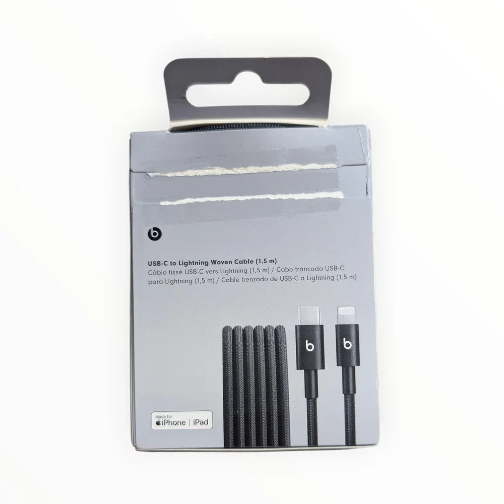 D7-Poly Beats 1.5m USB-C to Lighting‎ Woven Cable - Bolt Black ⬇️